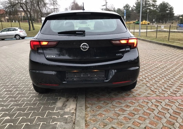 Opel Astra cena 35300 przebieg: 202000, rok produkcji 2016 z Olkusz małe 466